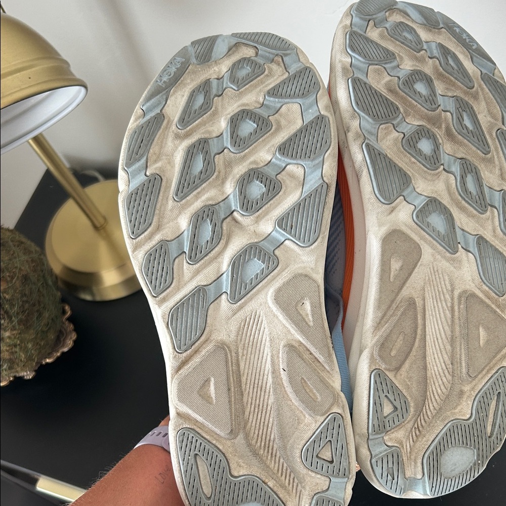 Women’s Clifton 9 Hoka Light Blue and Orange Athletic Shoes size 9.5 - Picture 5 of 6